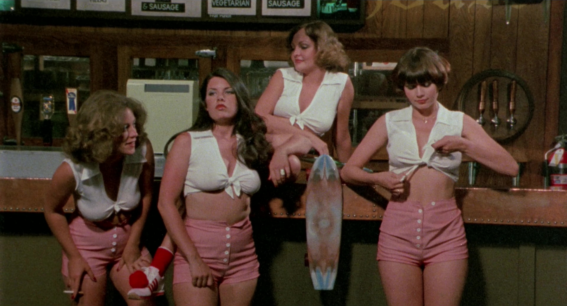 Hot & Saucy Pizza Girls still 6