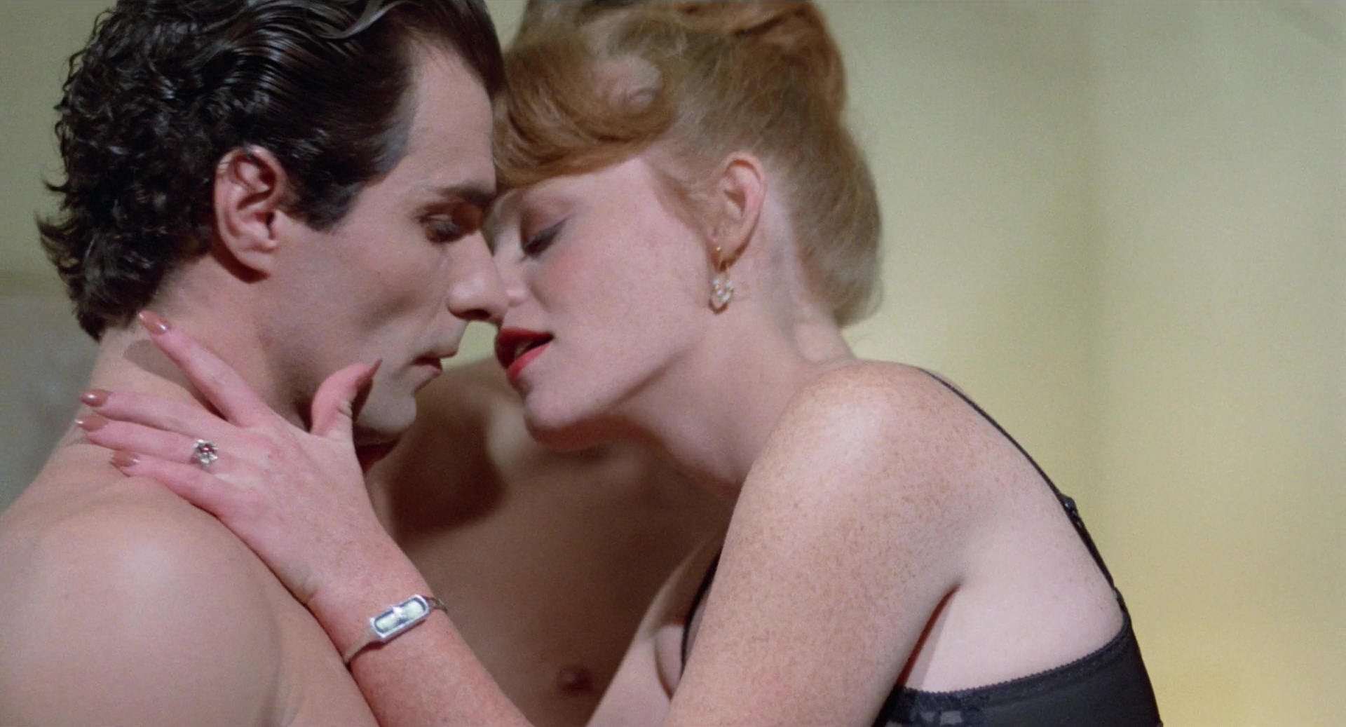 Mascara still 4